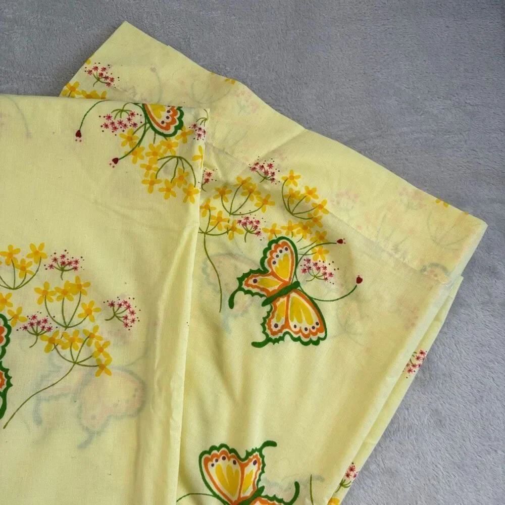 Vintage 70’s Butterfly Flat and fitted Twin Sheet C